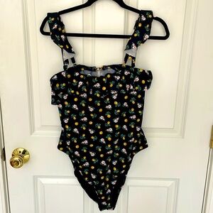 NWT Victoria's Secret Ruffle Floral One-Piece Swimsuit